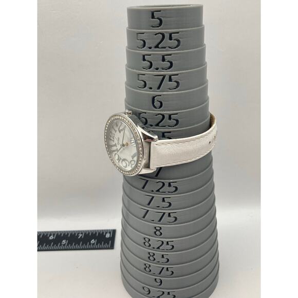 Guess Womens Watch 37mm White on Silver - New Battery - Leather Band G75960L WR - Picture 12 of 12